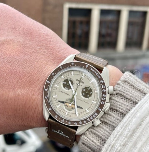 Reloj Swatch x Omega Moonswatch Mission to Saturn SO33T100 Original
