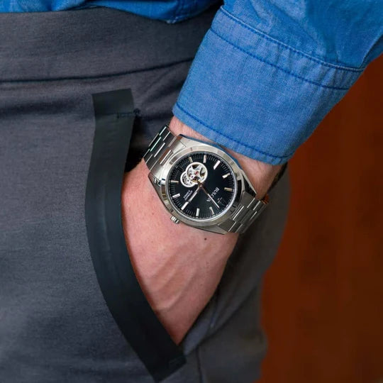 Reloj Bulova Surveyor Automático 96A270 Original