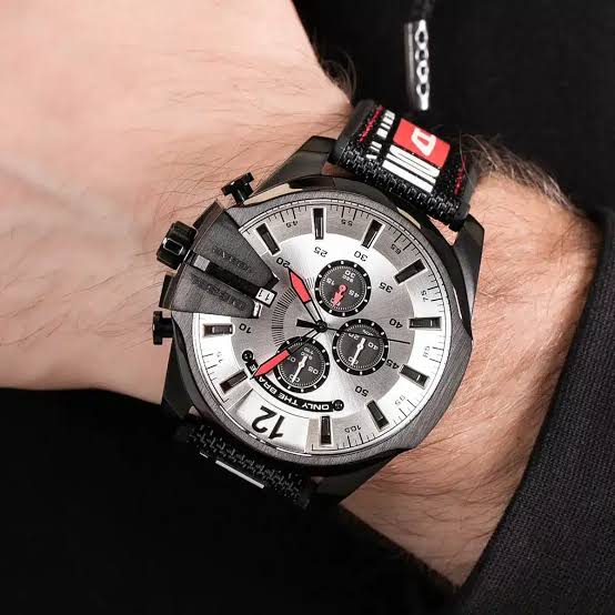 Reloj Diesel Mega Chief DZ4512 Original